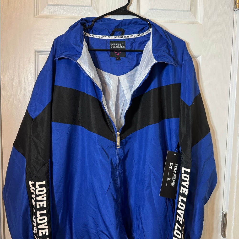 Vintage Blue & Black Windbreaker Jacket – “LOVE” Sleeve Design (Size 2X)